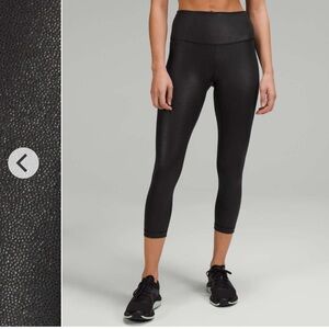 Like New Lululemon Wunder Train High-Rise Crop 23" *Foil. Size 2